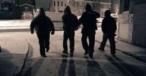 Ανήλικοι με μαχαίρι λήστεψαν παιδιά το βράδυ της Τρίτης στη Λάρισα